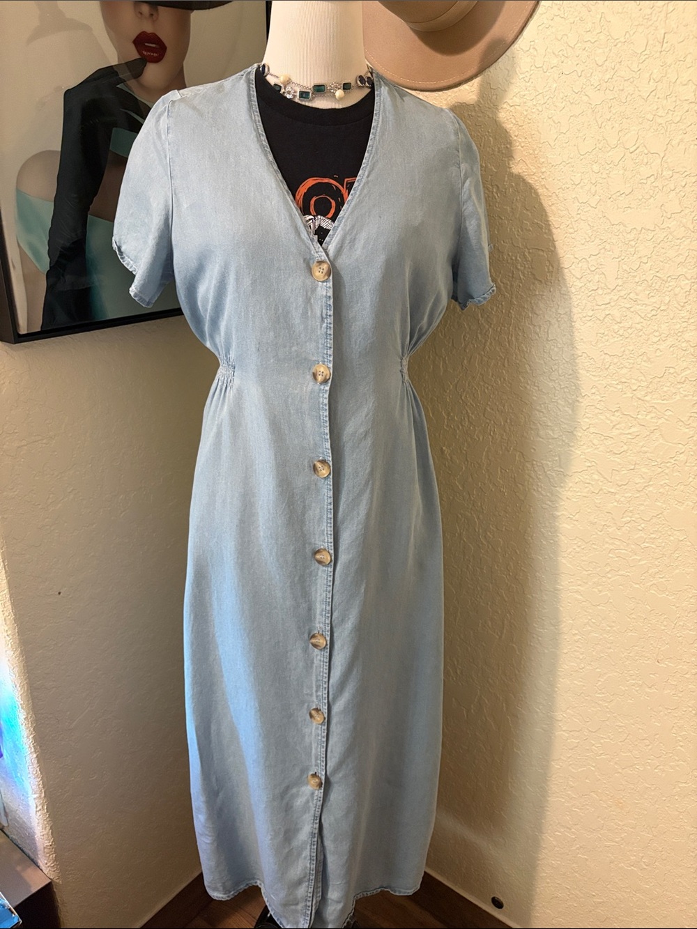 Vintage Light Blue Button-Front Midi Dress with V-Neck